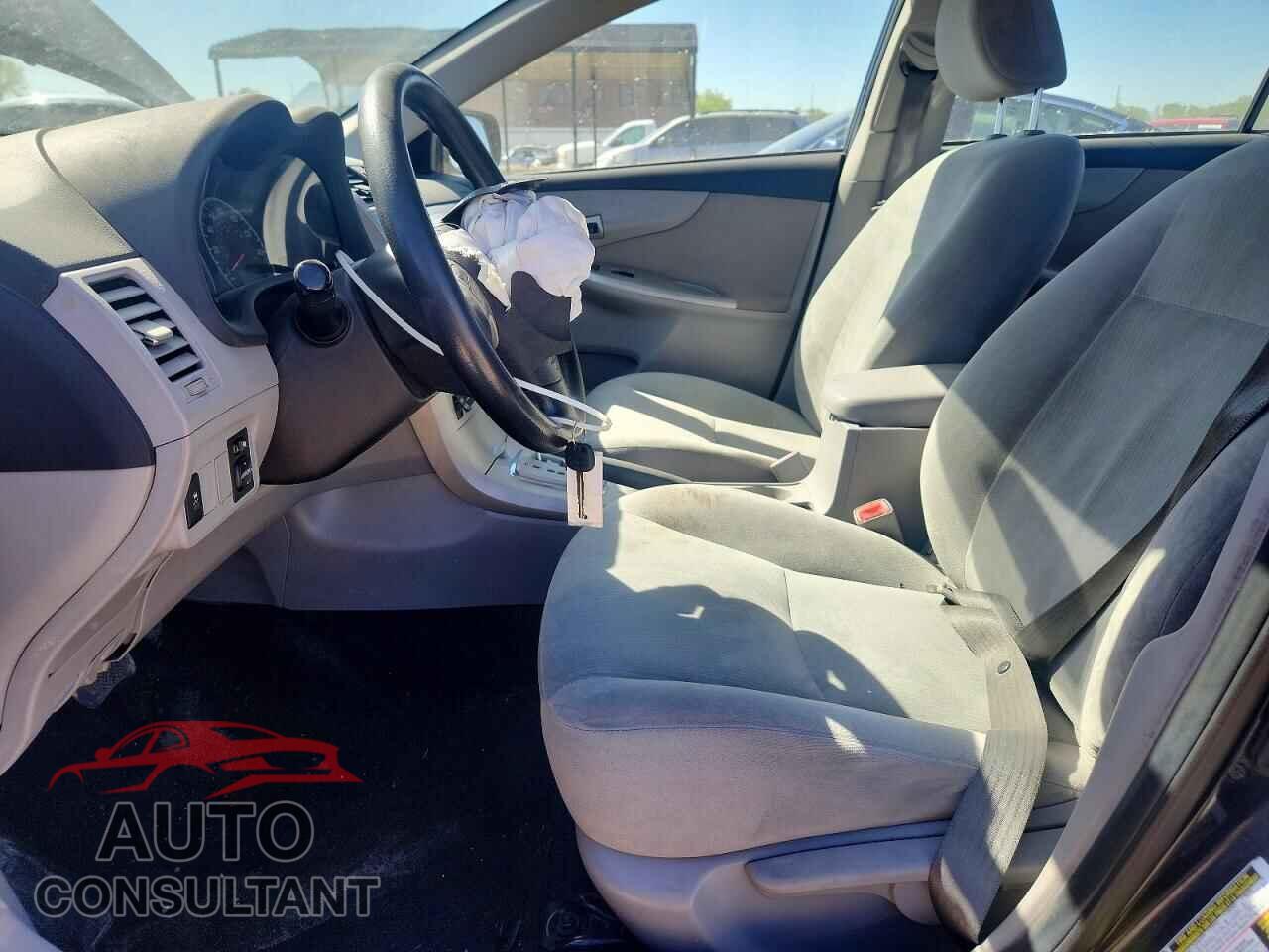 TOYOTA COROLLA 2013 - 2T1BU4EE4DC031045