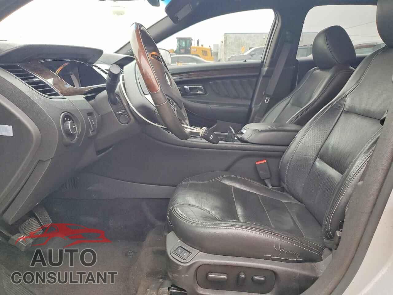 FORD TAURUS 2017 - 1FAHP2J85HG128385