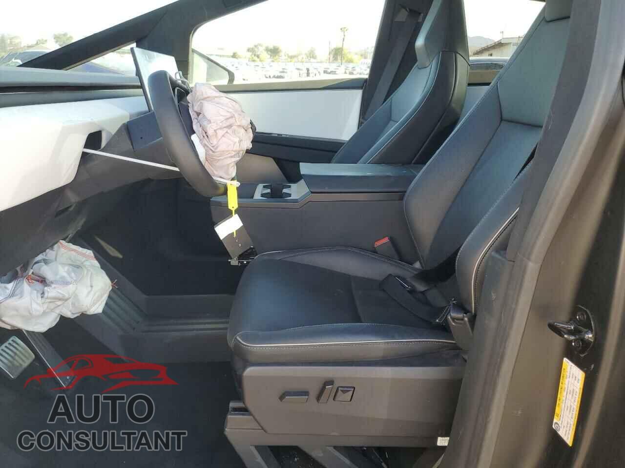 TESLA CYBERTRUCK 2024 - 7G2CEHED6RA019475