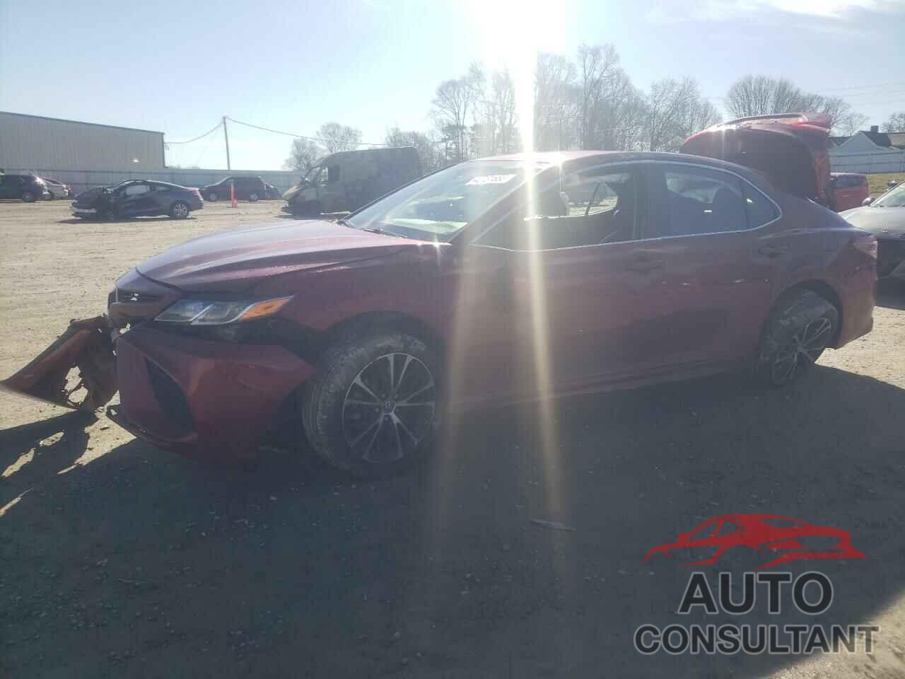 TOYOTA CAMRY 2018 - 4T1B11HK4JU543682