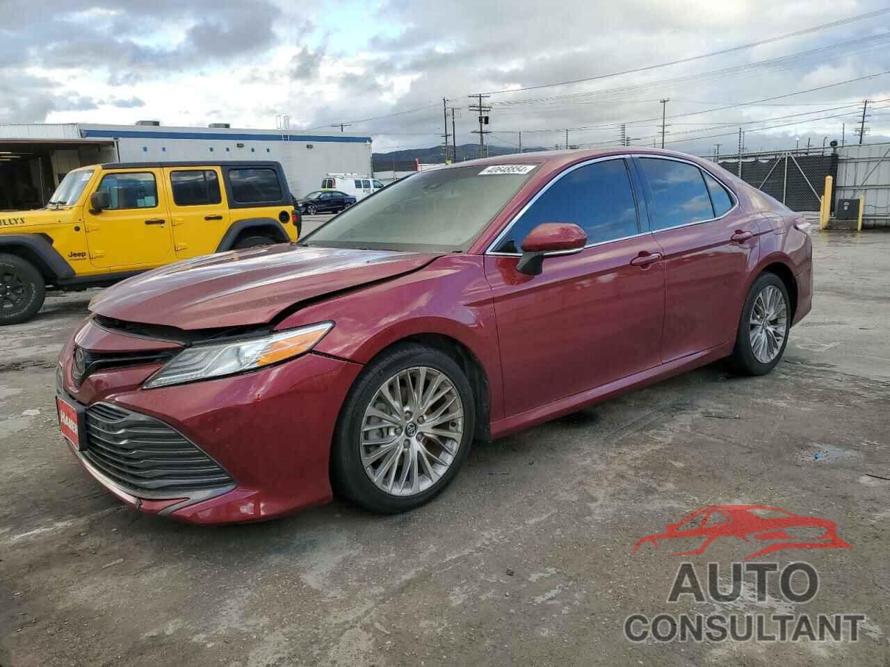 TOYOTA CAMRY 2018 - 4T1B11HK0JU514907