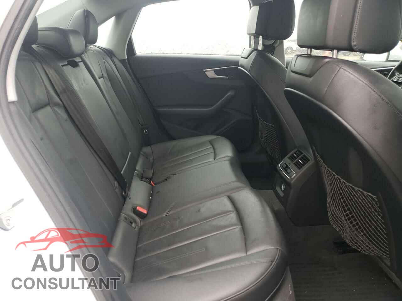 AUDI A4 2017 - WAUANAF44HN055861