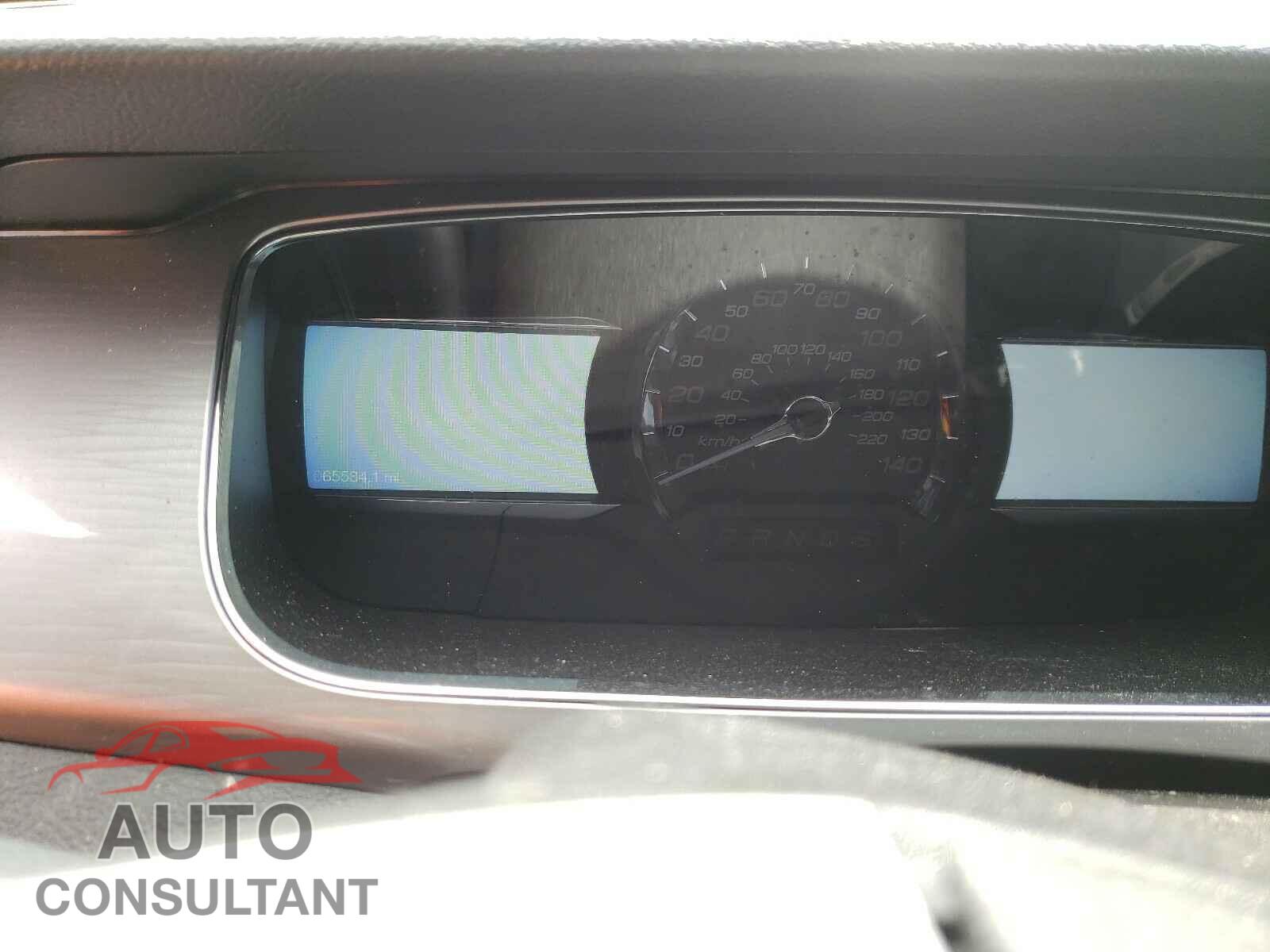 FORD TAURUS 2018 - 1FAHP2E85JG112221