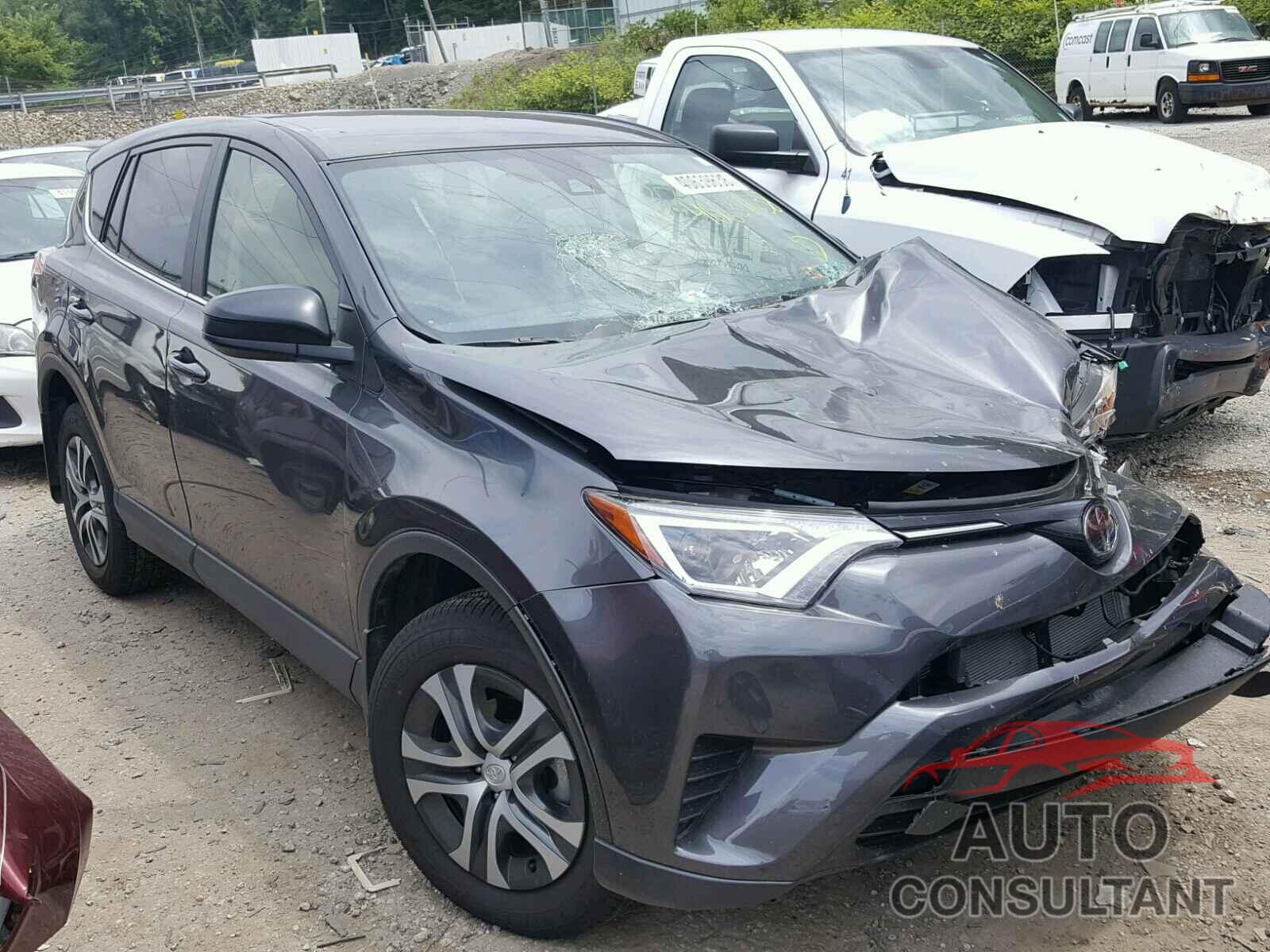 TOYOTA RAV4 LE 2018 - JTMBFREV3JJ724129
