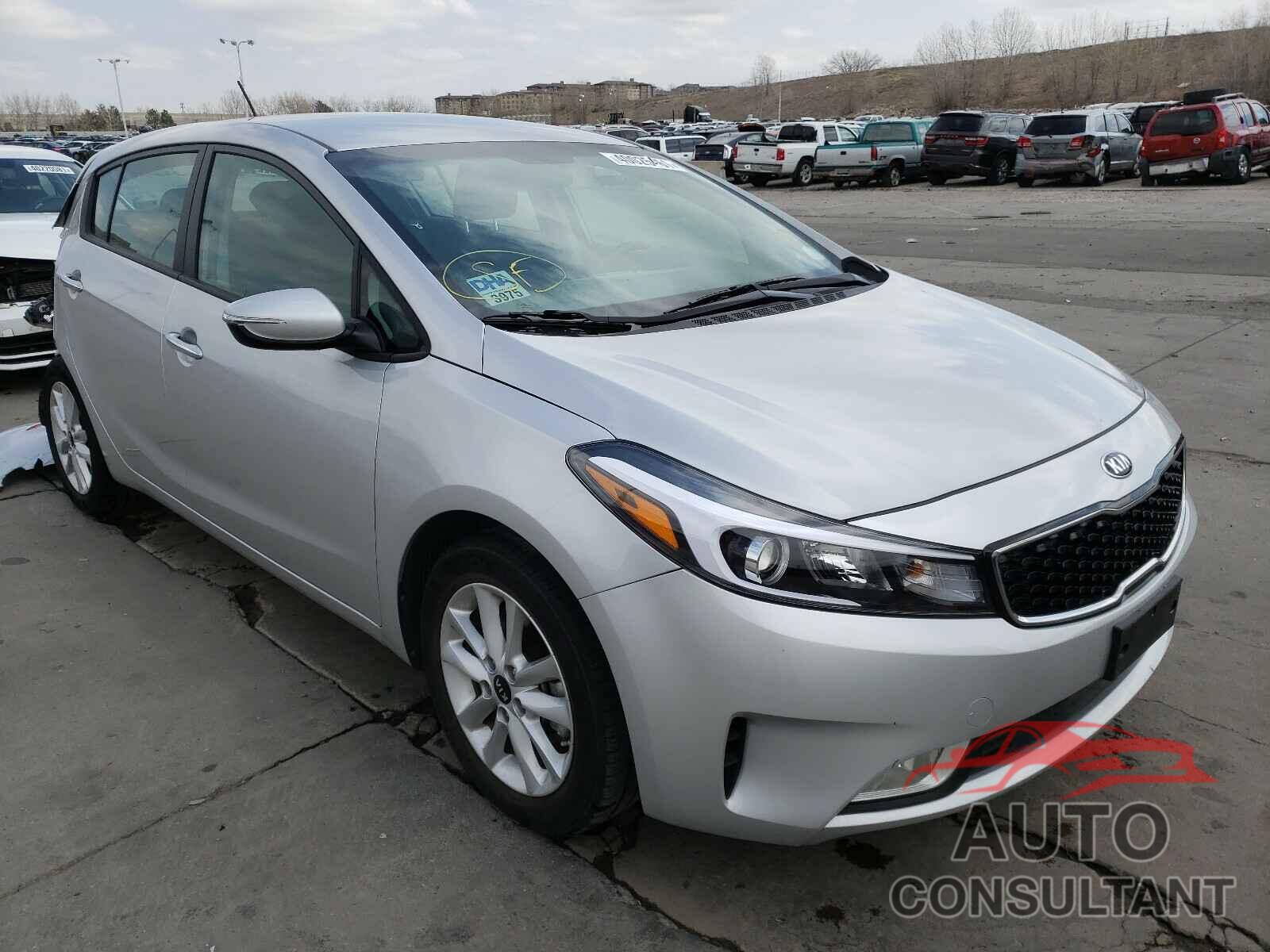 KIA FORTE 2017 - KNAFK5A80H5674926