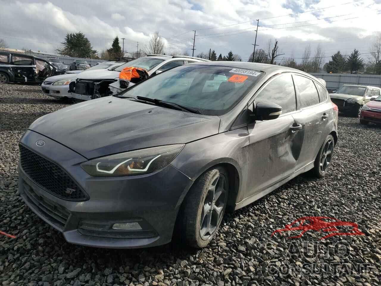 FORD FOCUS 2017 - 1FADP3L90HL245289