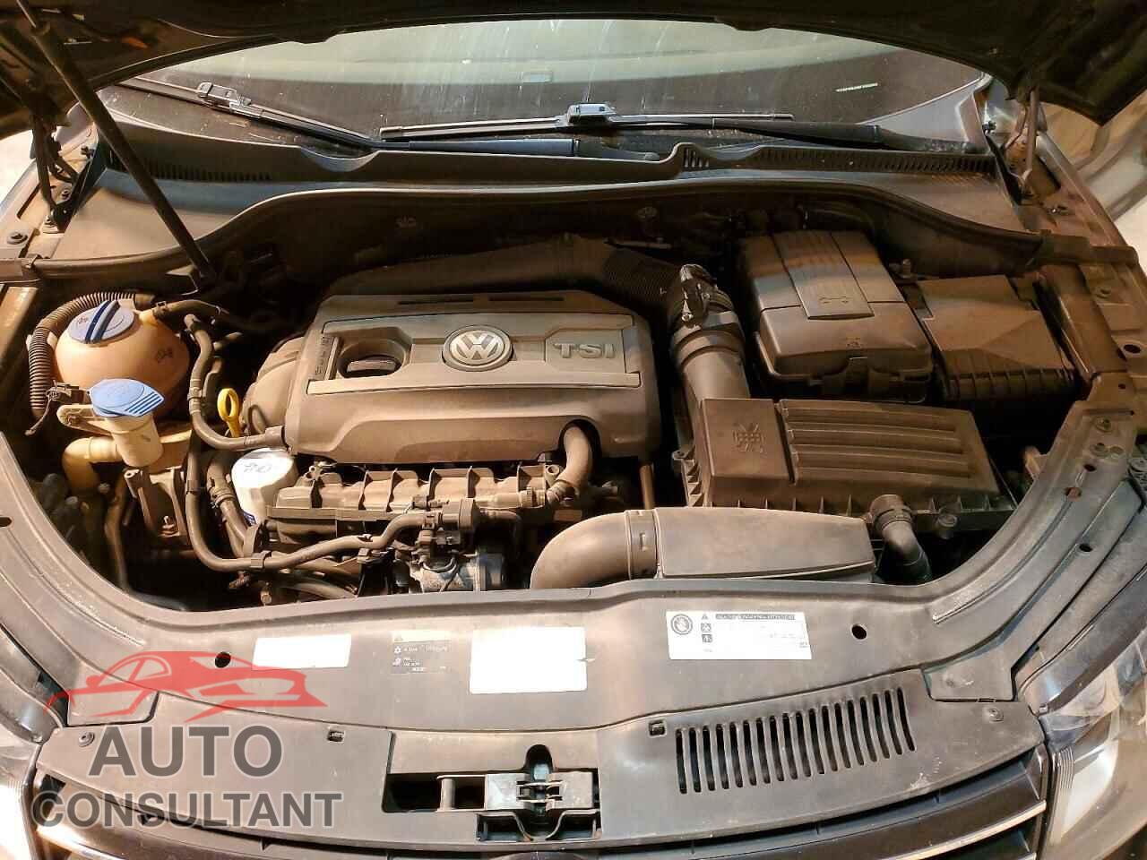 VOLKSWAGEN EOS 2015 - WVWFW8AH5FV002043