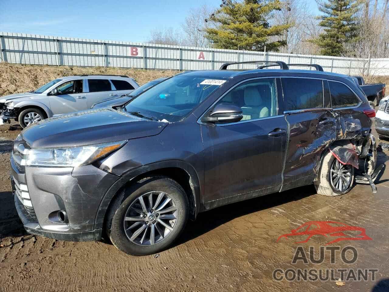 TOYOTA HIGHLANDER 2019 - 5TDJZRFH1KS575395