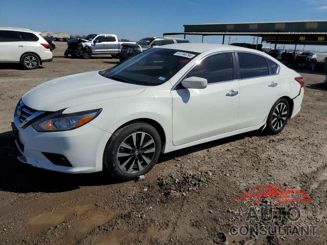 NISSAN ALTIMA 2018 - 1N4AL3AP8JC159315