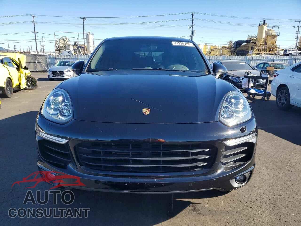 PORSCHE CAYENNE 2017 - WP1AE2A28HLA70114