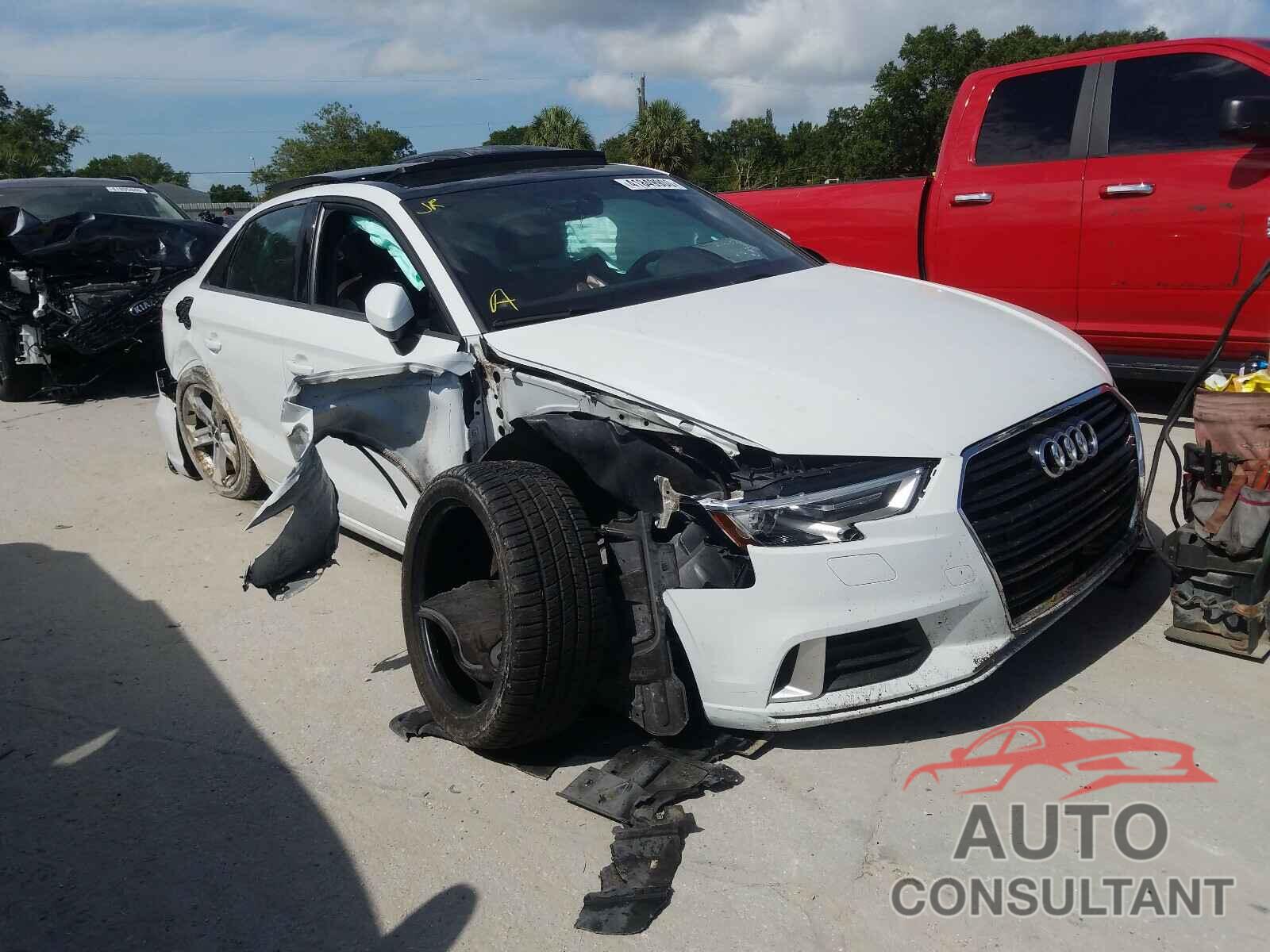 AUDI A3 2017 - WAUAUGFFXH1023527