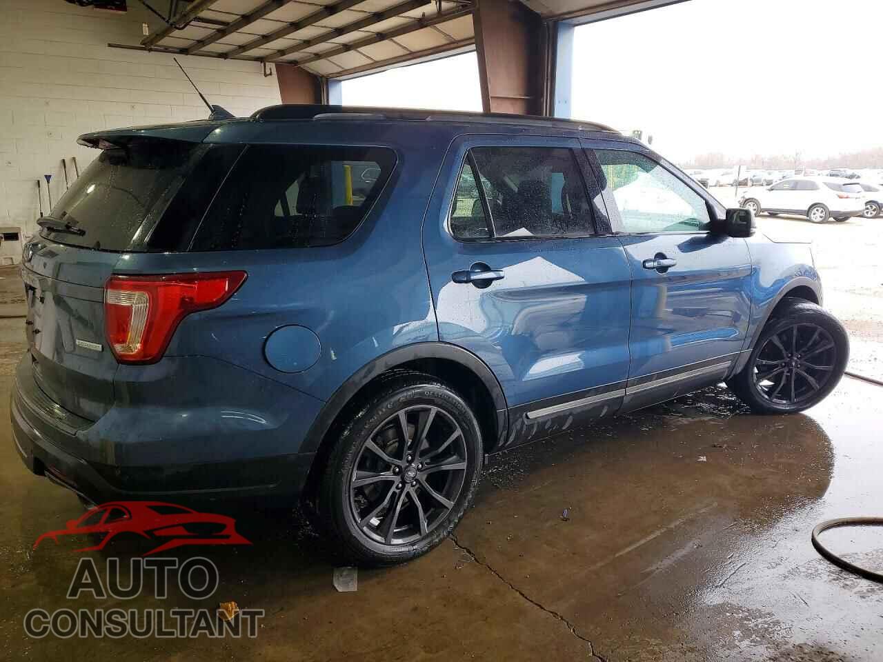 FORD EXPLORER 2018 - 1FM5K7DH0JGB76060