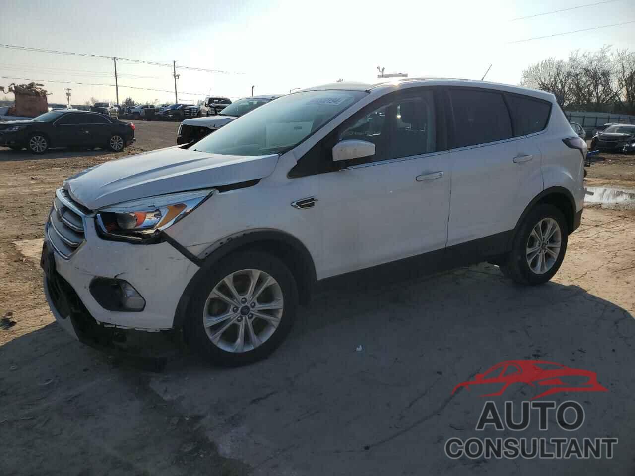 FORD ESCAPE 2017 - 1FMCU0GD0HUE38950