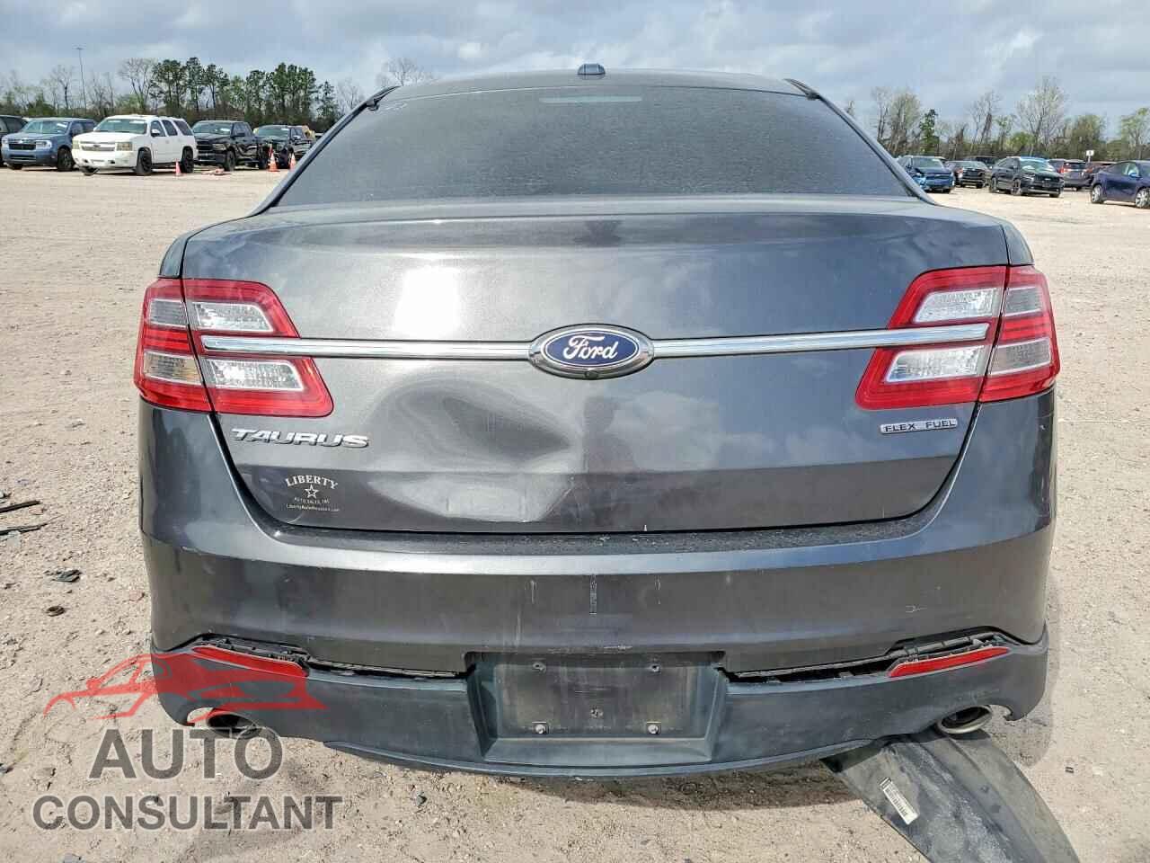 FORD TAURUS 2017 - 1FAHP2D83HG112794