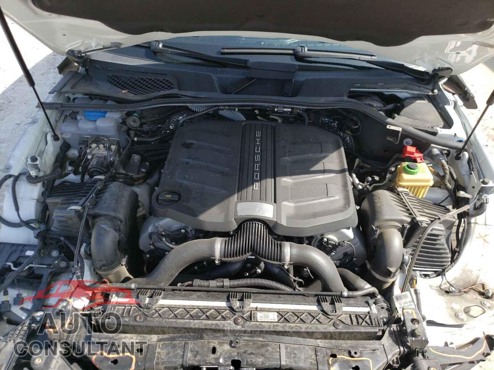 PORSCHE CAYENNE 2017 - WP1AB2A22HLA52698