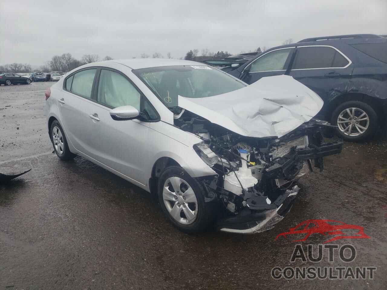 KIA FORTE 2018 - 3KPFL4A75JE242103