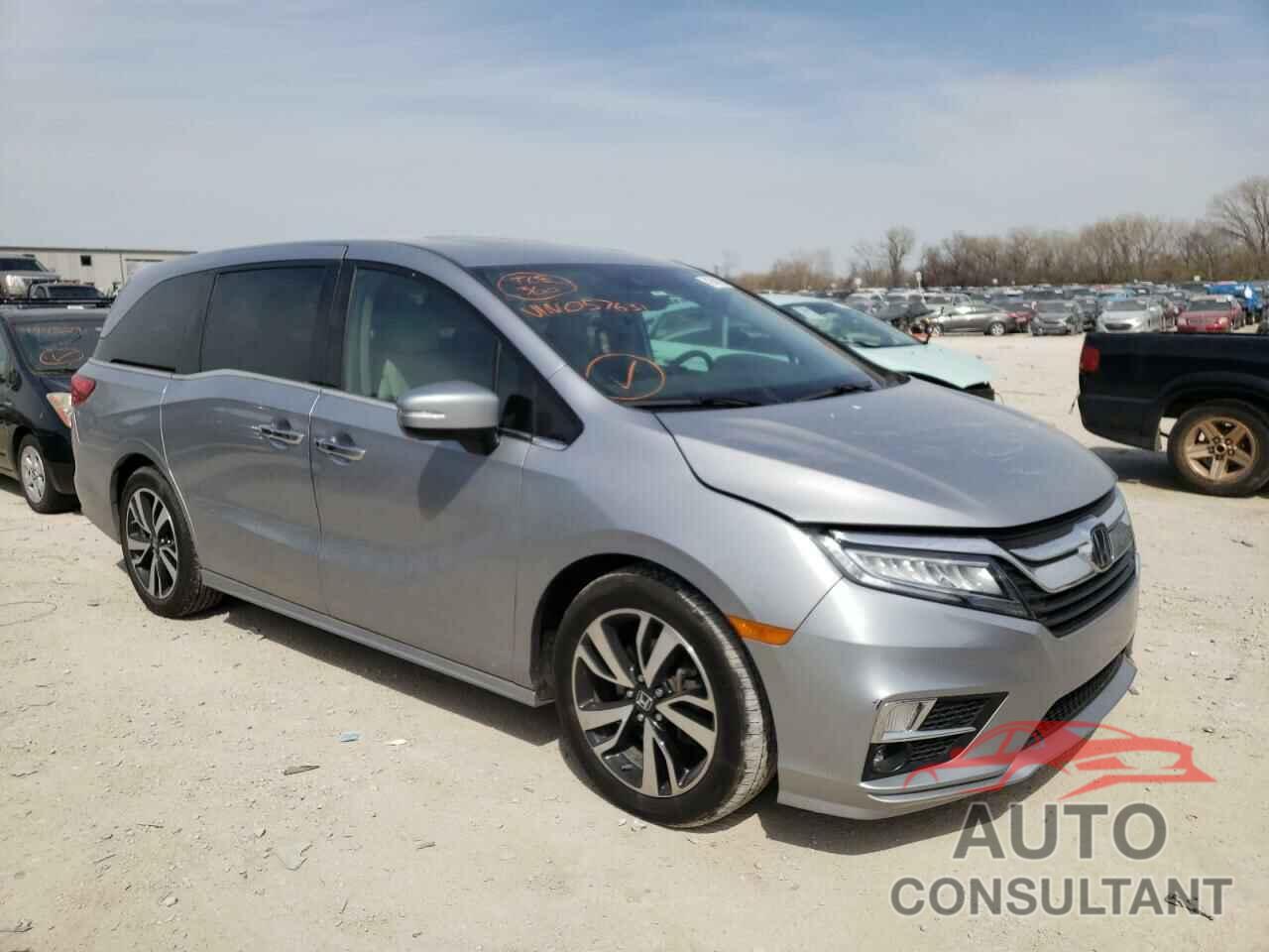 HONDA ODYSSEY 2018 - 5FNRL6H90JB057631