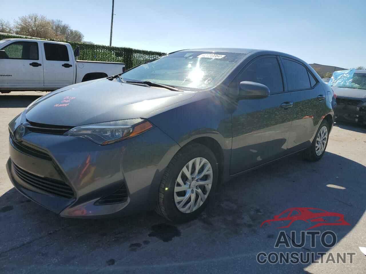 TOYOTA COROLLA 2018 - 5YFBURHE1JP848896