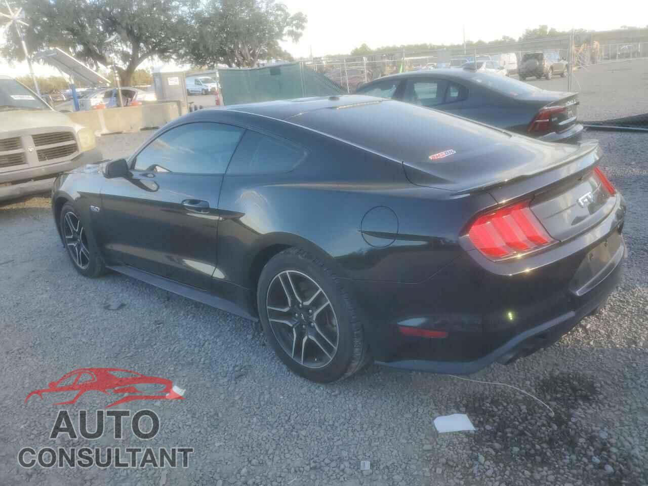 FORD MUSTANG 2018 - 1FA6P8CF7J5122692