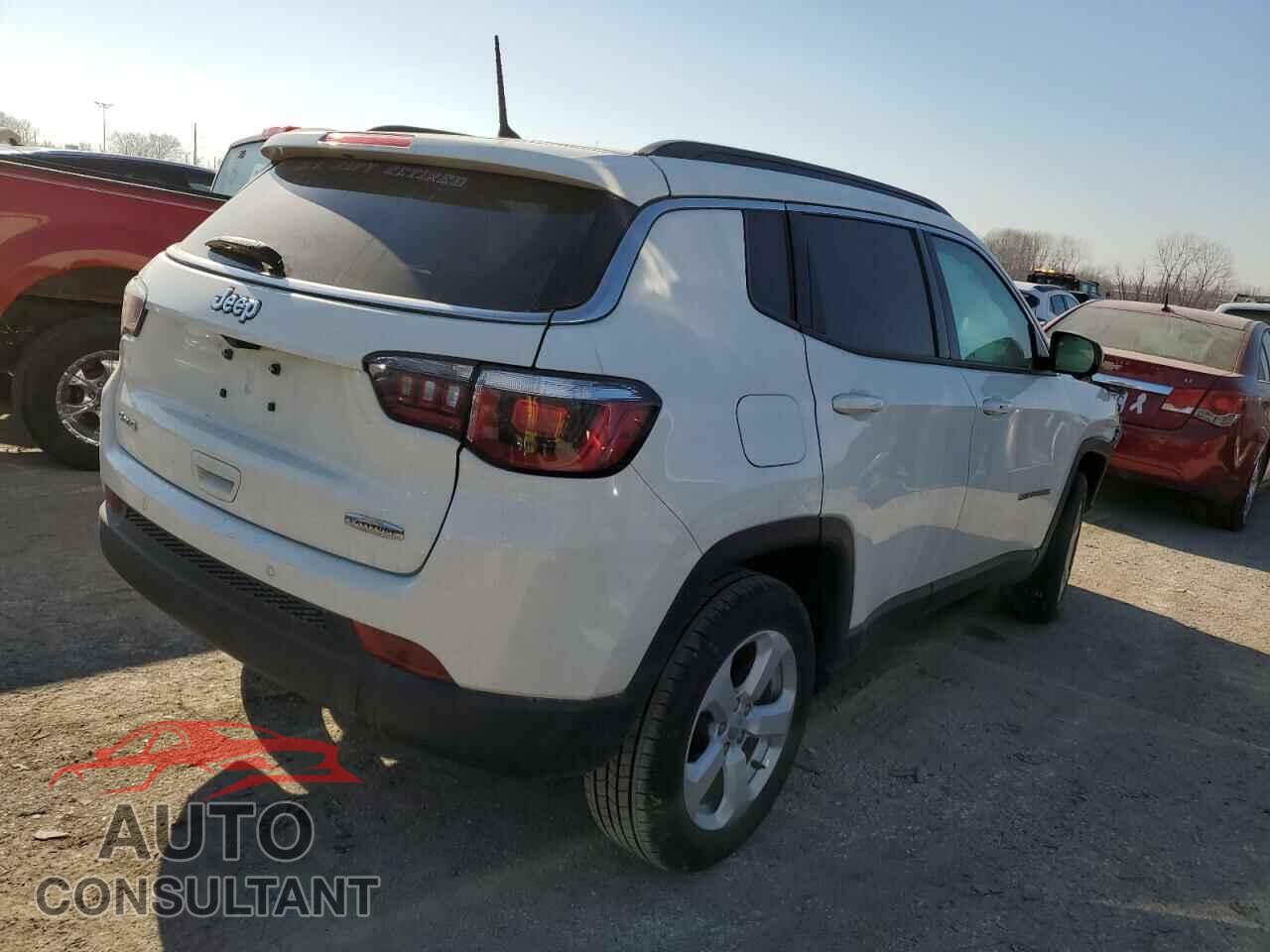 JEEP COMPASS 2018 - 3C4NJDBB5JT401315