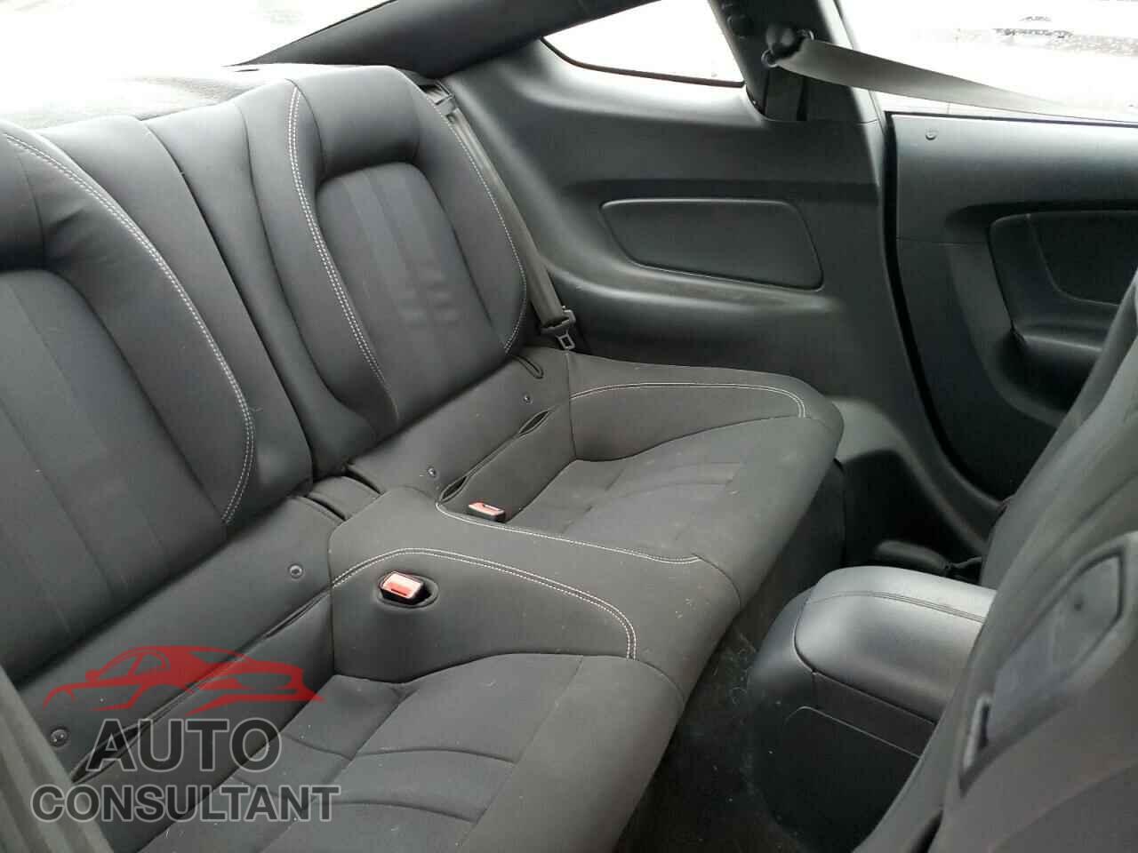 FORD MUSTANG 2020 - 1FA6P8CF3L5158284