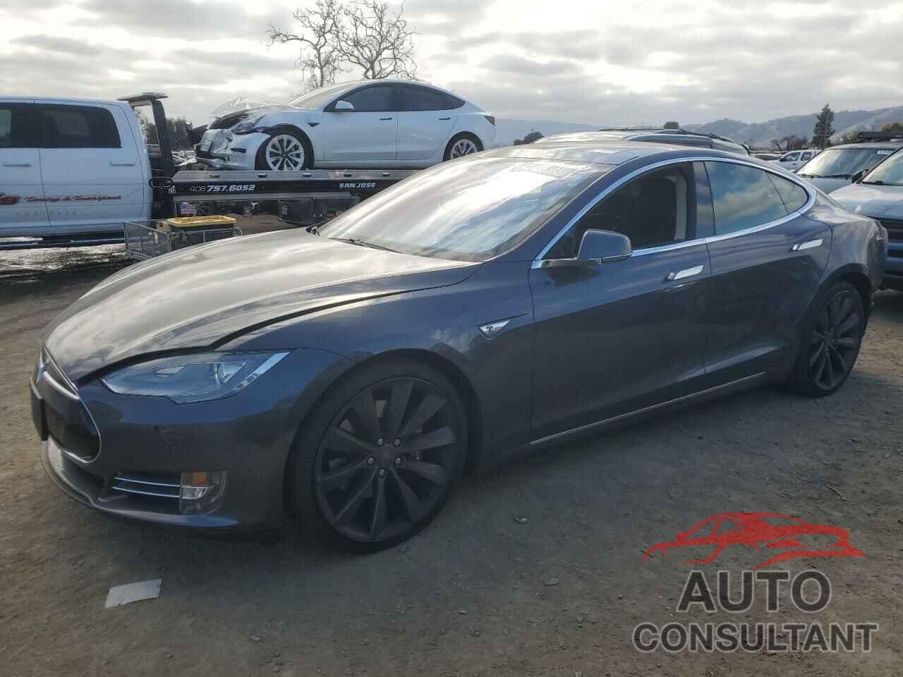 TESLA MODEL S 2015 - 5YJSA1E29FF103059