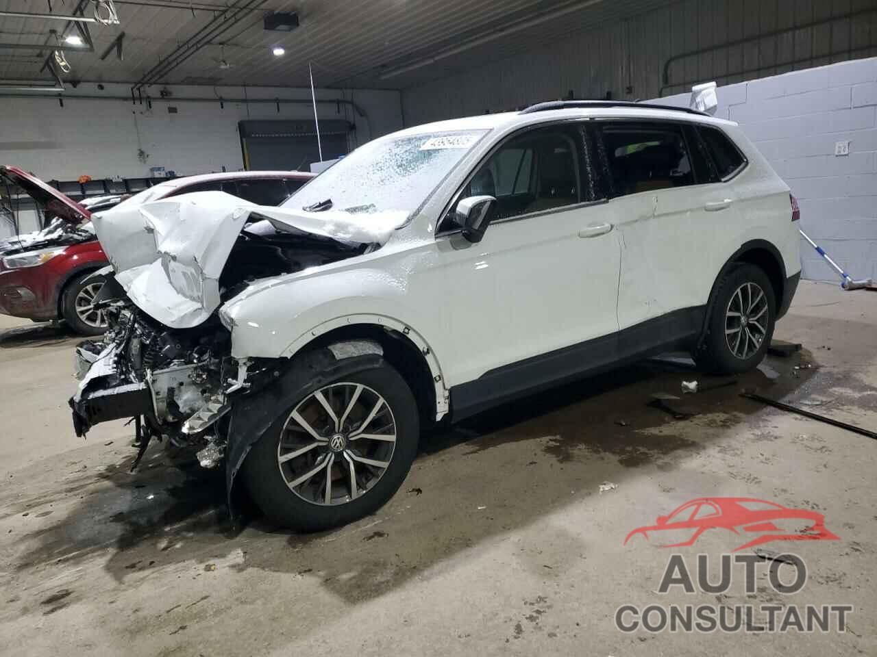 VOLKSWAGEN TIGUAN 2019 - 3VV2B7AX6KM005759