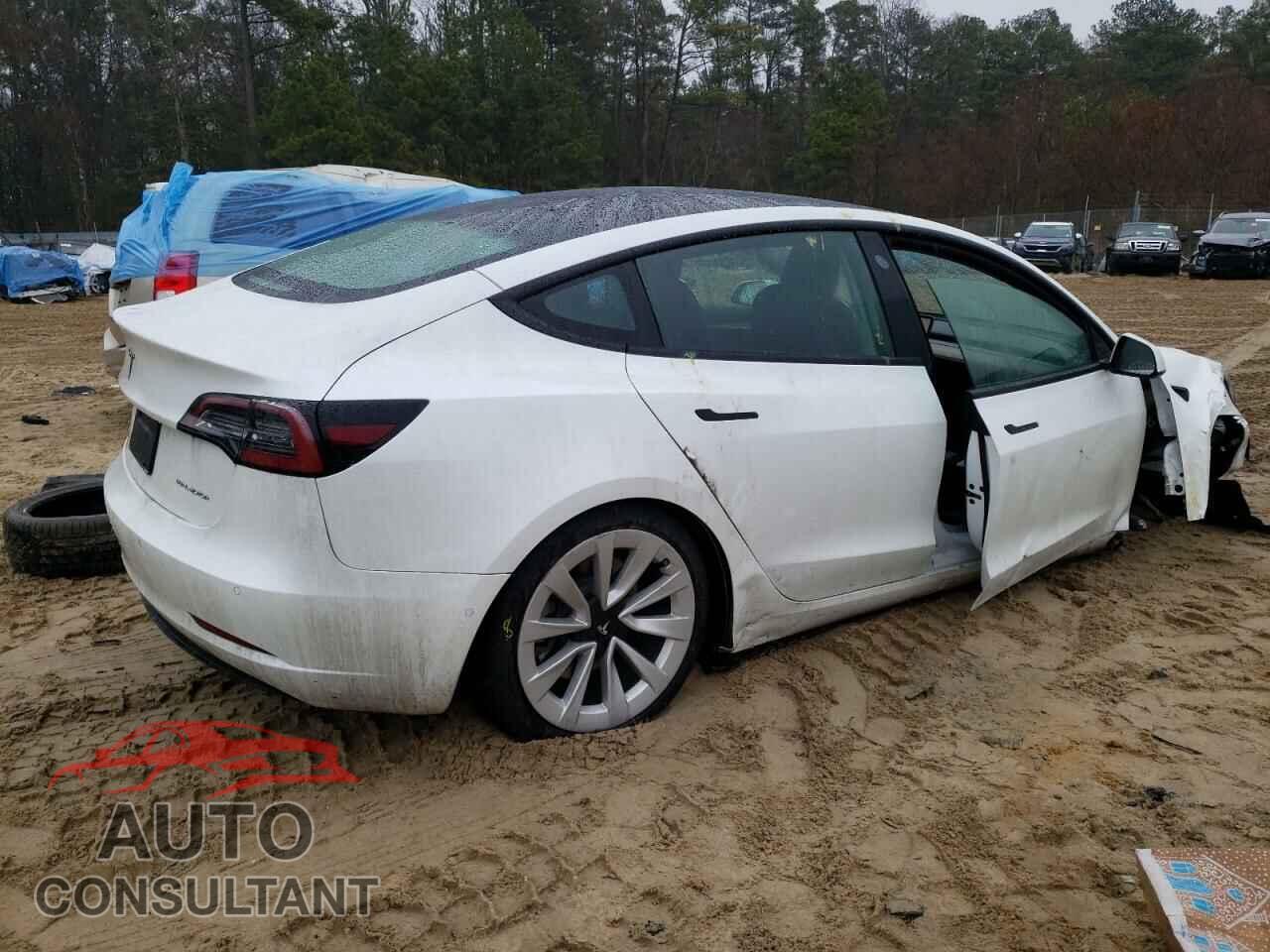 TESLA MODEL 3 2022 - 5YJ3E1EBXNF272840