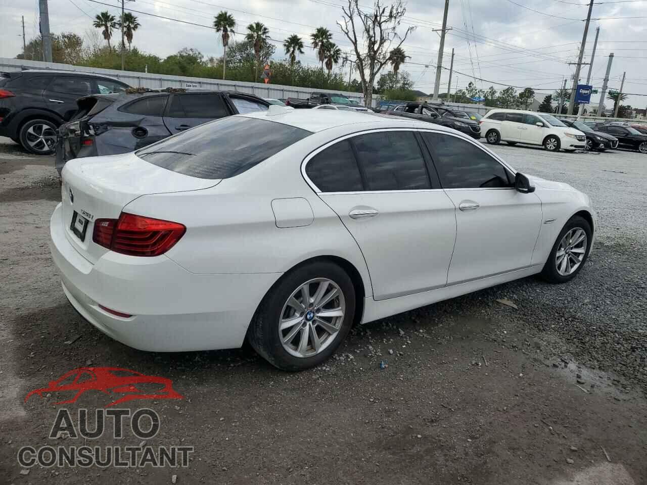 BMW 5 SERIES 2015 - WBA5A5C57FD514935