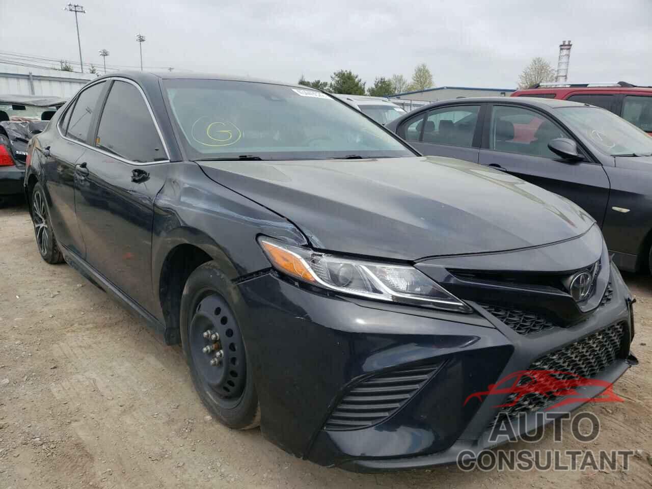TOYOTA CAMRY 2018 - 4T1B11HK7JU581732