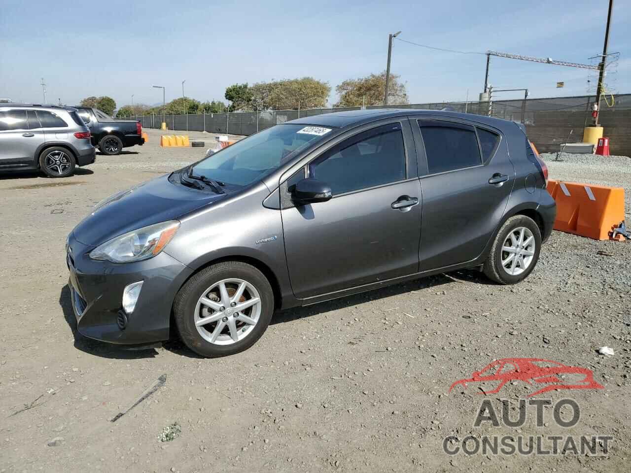 TOYOTA PRIUS 2015 - JTDKDTB33F1113675