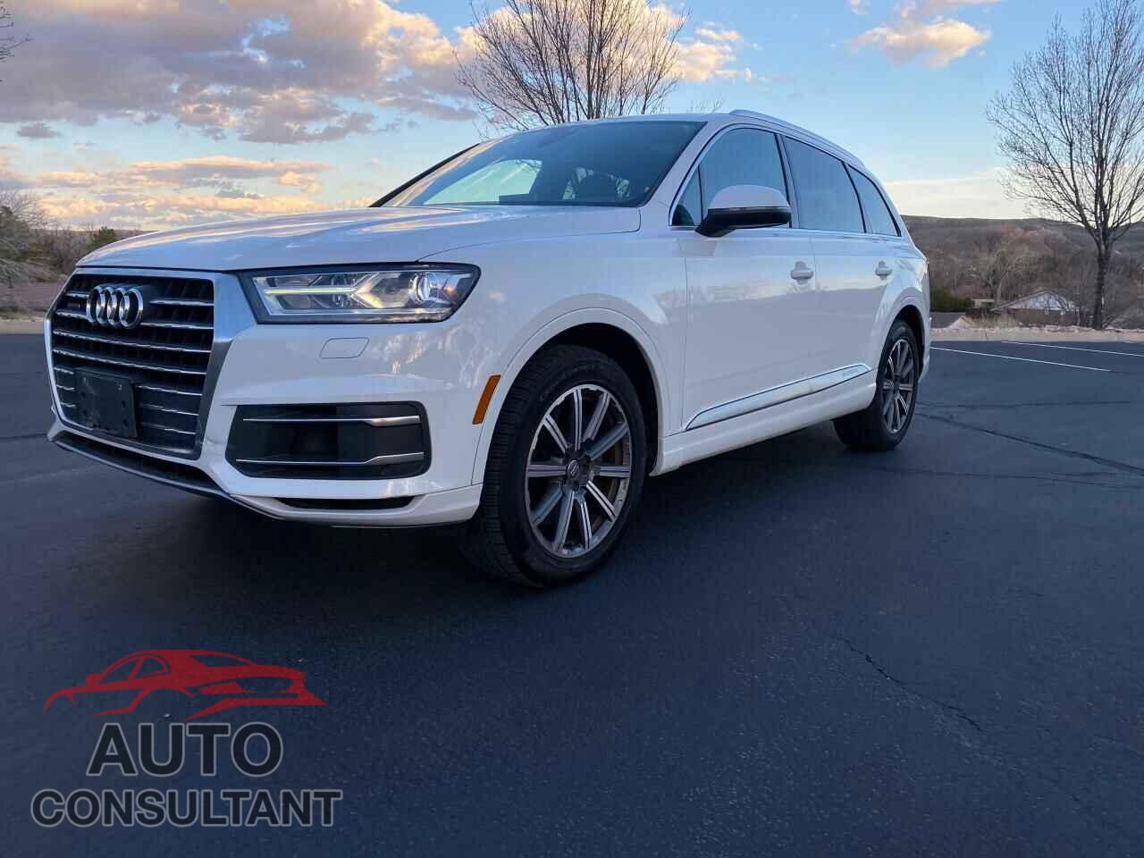 AUDI Q7 2017 - WA1LAAF74HD006421