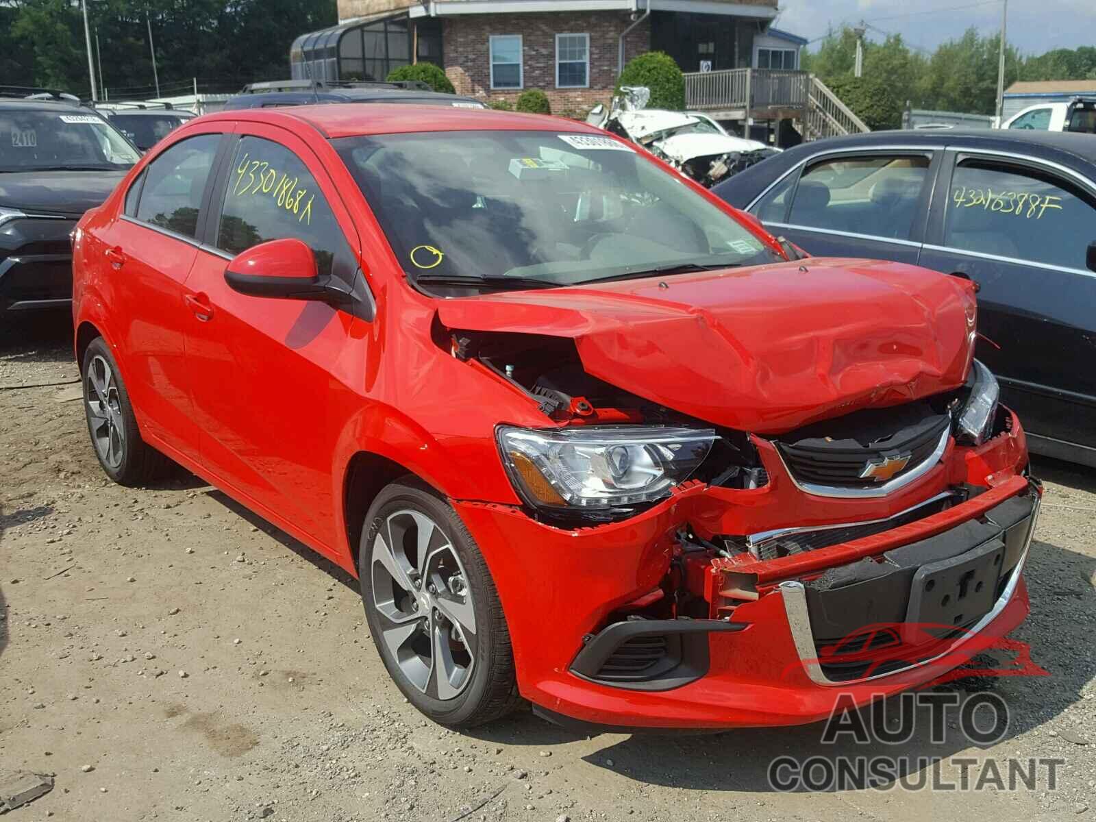 CHEVROLET SONIC 2018 - 1G1JF5SB9J4135849