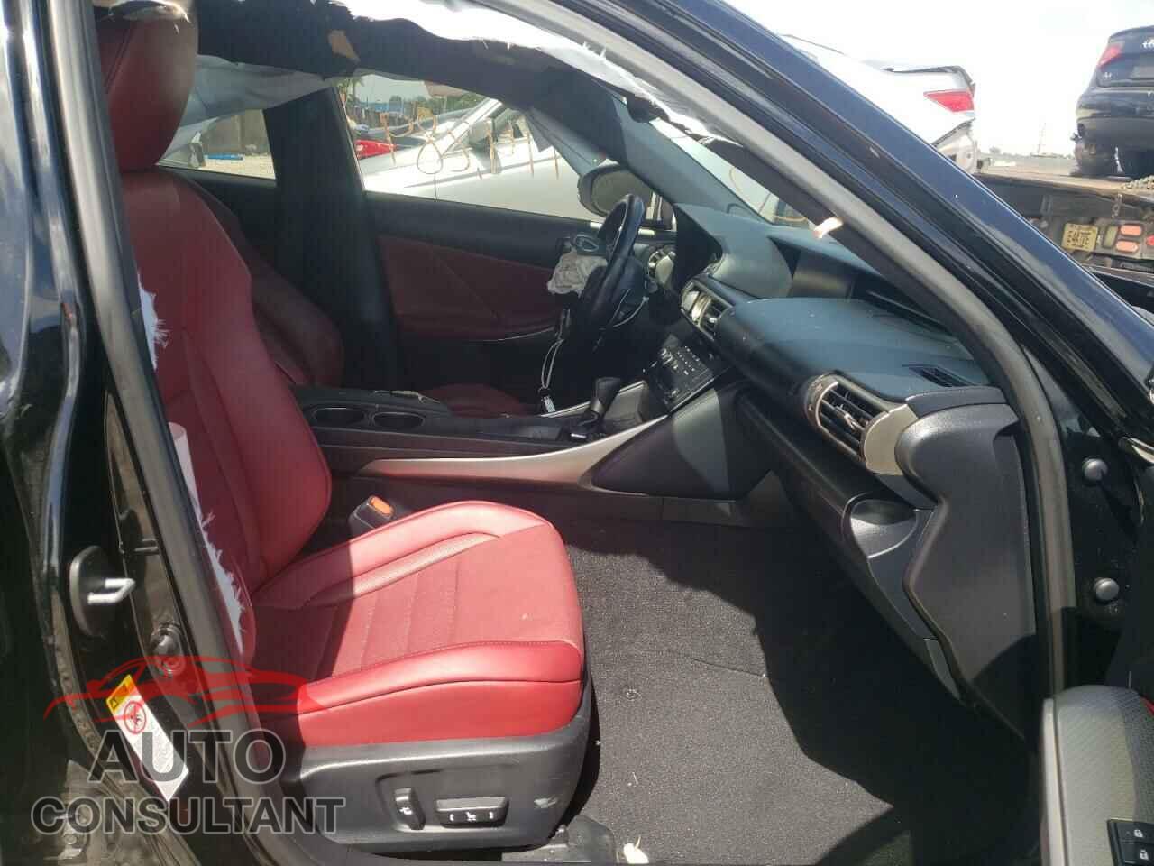LEXUS IS 2016 - JTHBA1D24G5013417