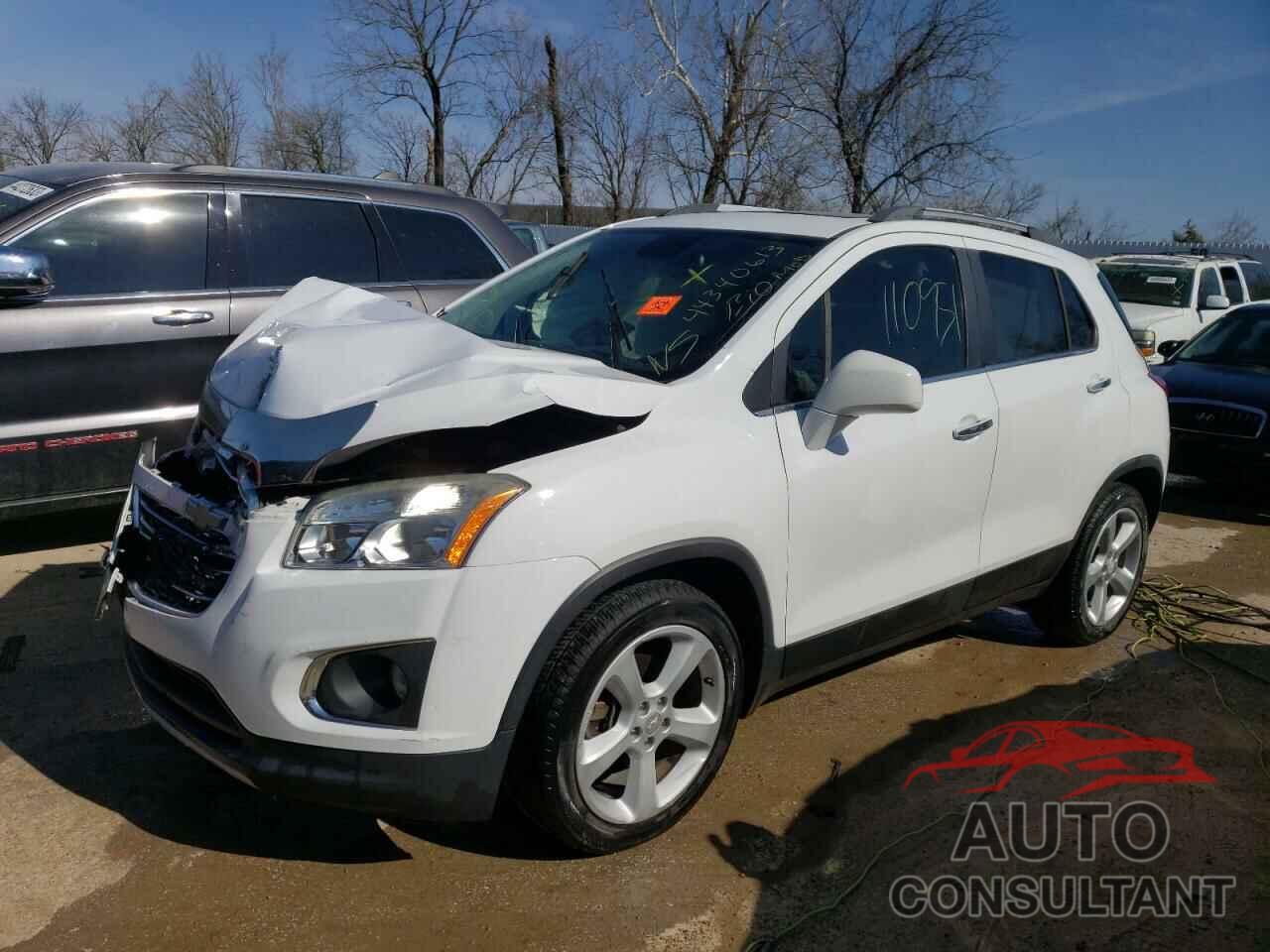 CHEVROLET TRAX 2015 - 3GNCJNSB9FL218236