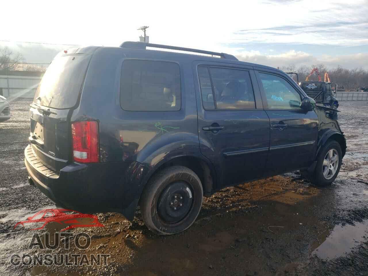 HONDA PILOT 2011 - 5FNYF4H56BB085293