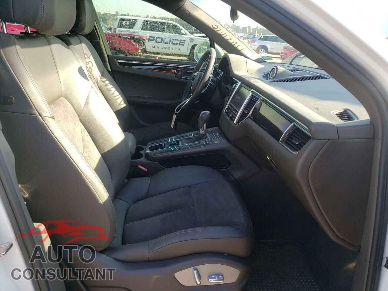 PORSCHE MACAN 2016 - WP1AB2A50GLB54333