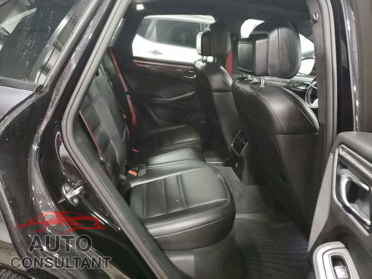 PORSCHE MACAN 2018 - WP1AF2A53JLB70117