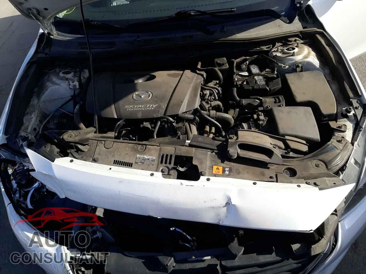 MAZDA 3 2017 - 3MZBN1V7XHM123638