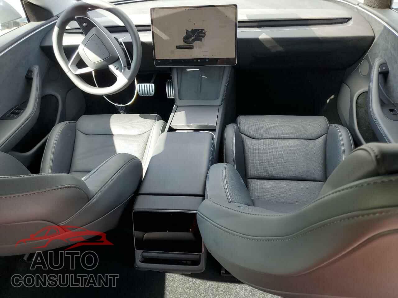 TESLA MODEL 3 2024 - 5YJ3E1ET7RF860371