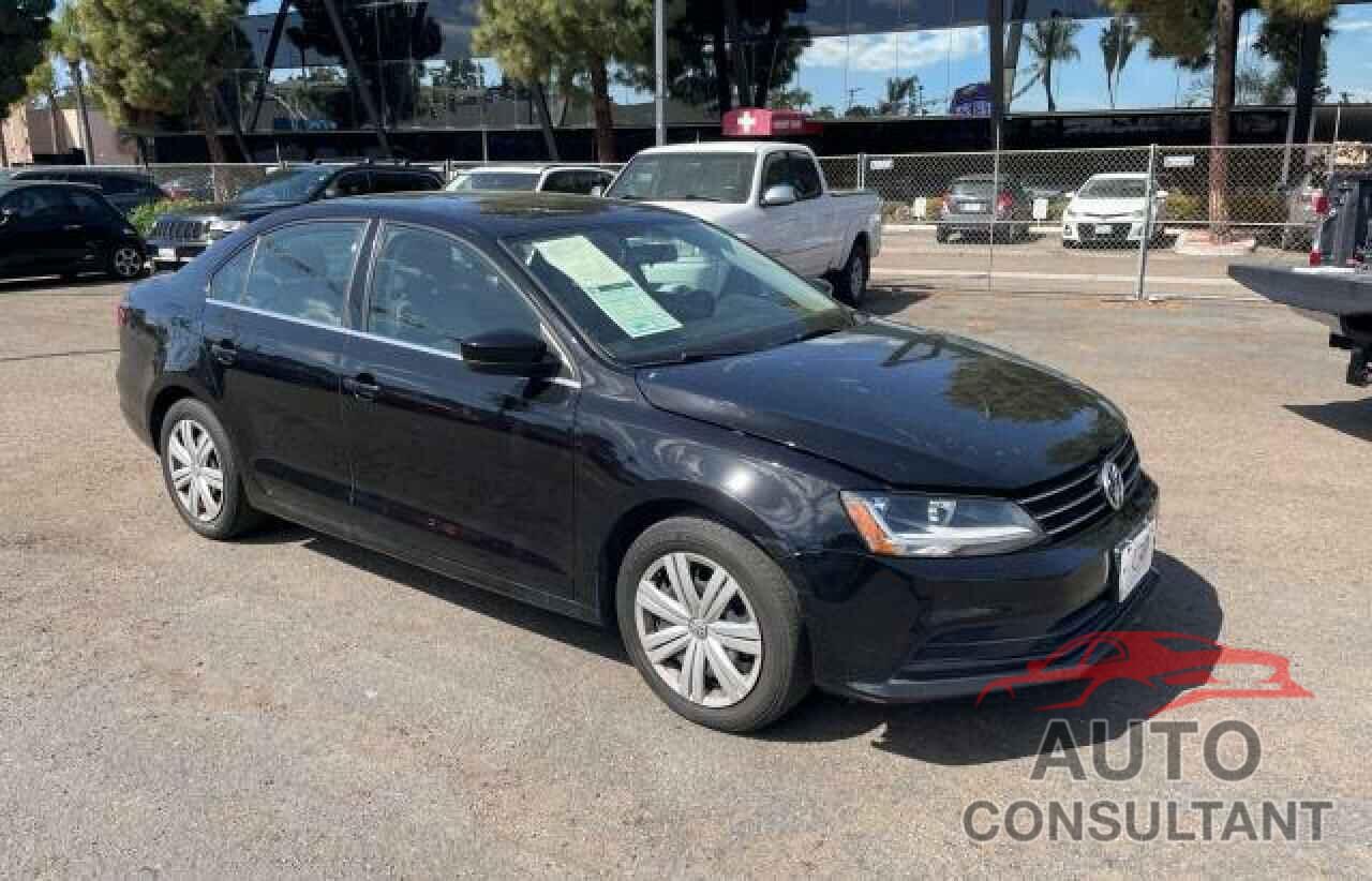 VOLKSWAGEN JETTA 2017 - 3VW2B7AJXHM347201