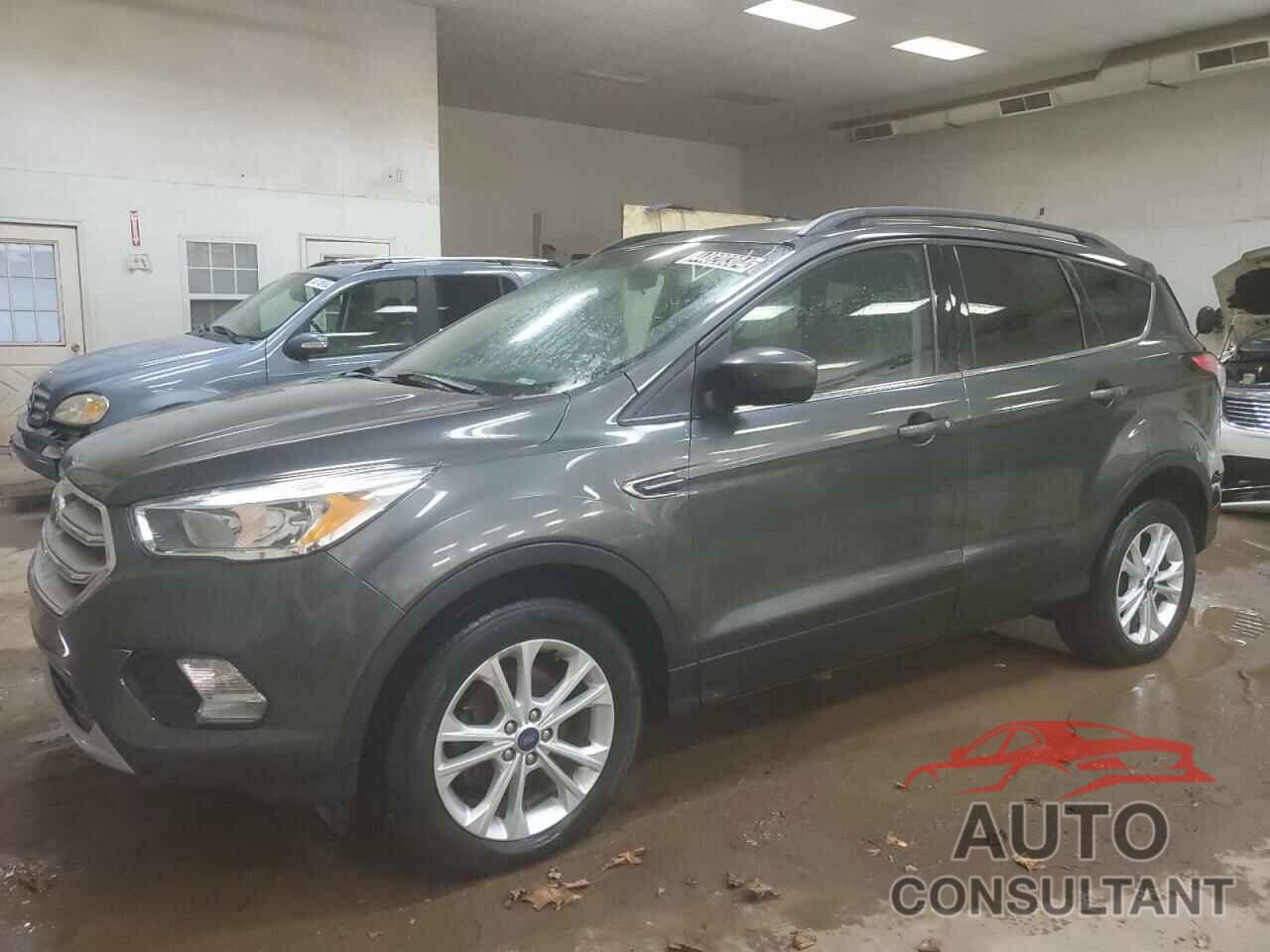 FORD ESCAPE 2018 - 1FMCU0GD6JUC90664