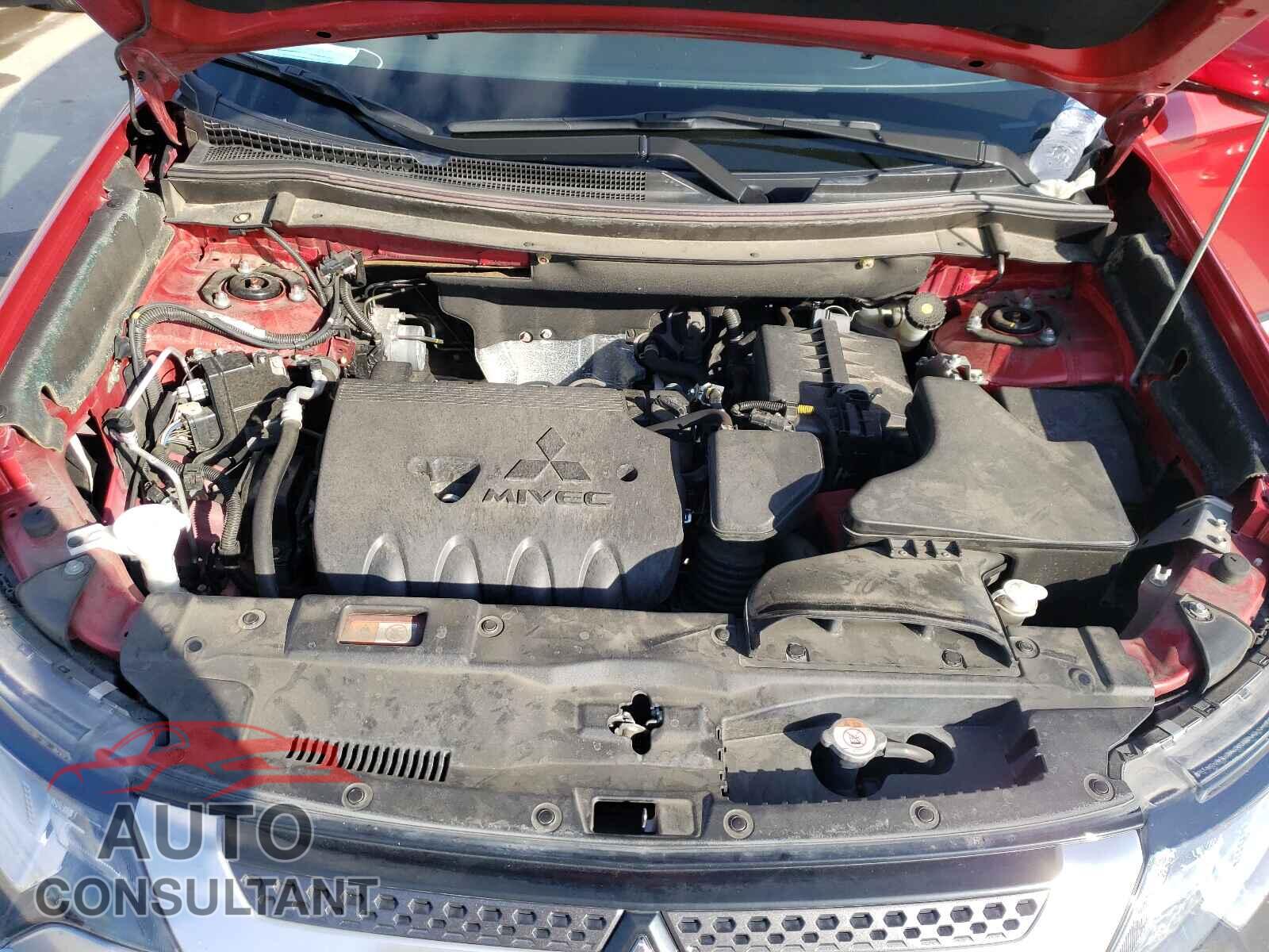 MITSUBISHI OUTLANDER 2019 - JA4AD3A35KZ007733