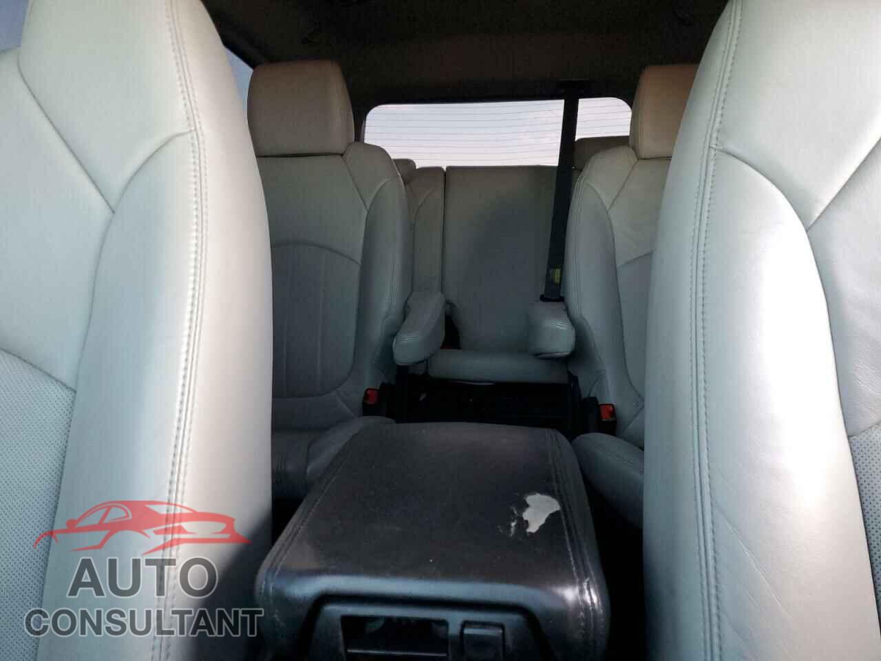 CHEVROLET TRAVERSE 2012 - 1GNKVLED7CJ104174