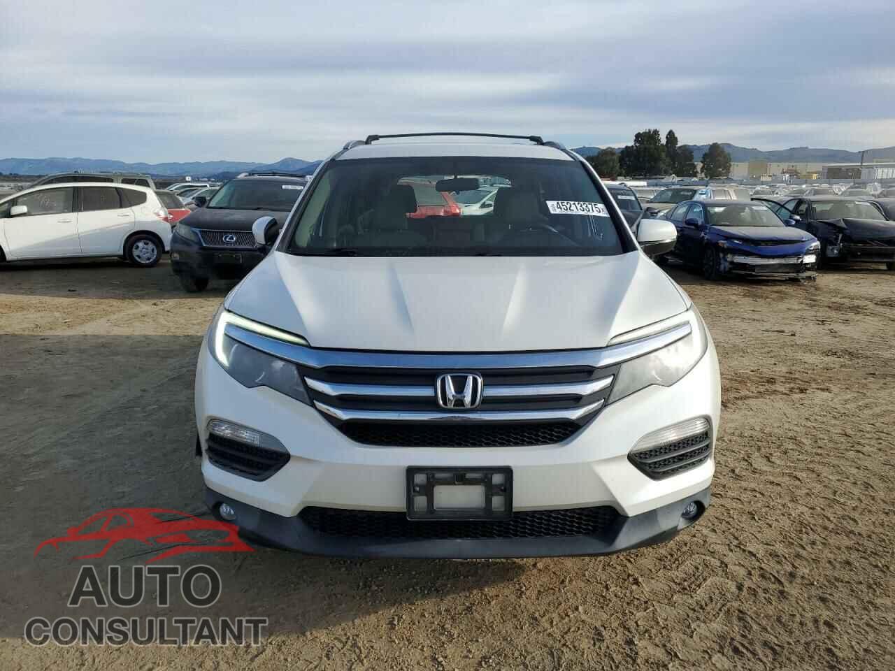 HONDA PILOT 2017 - 5FNYF6H38HB031383