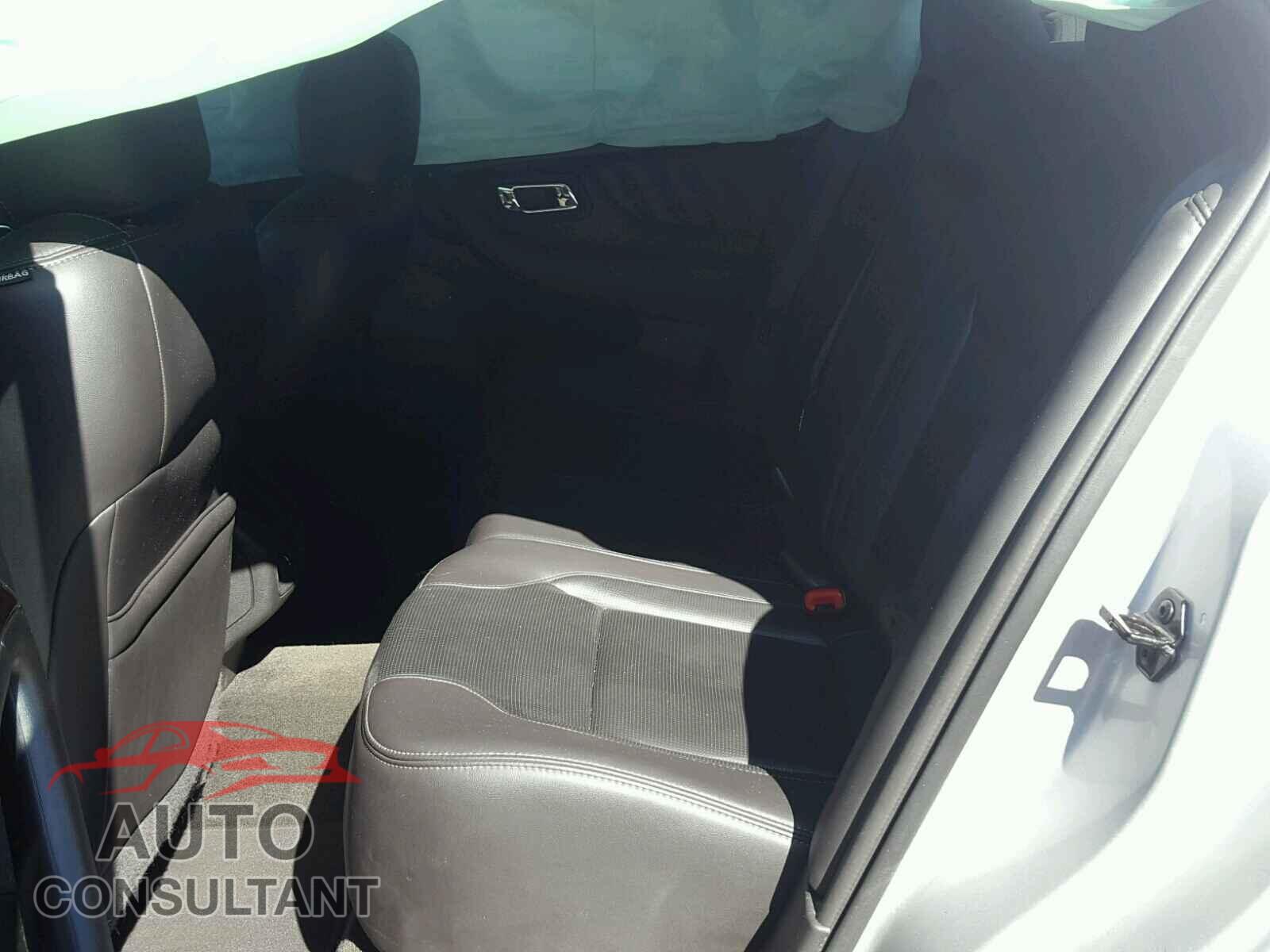 FORD TAURUS 2017 - 1FAHP2F85HG102152