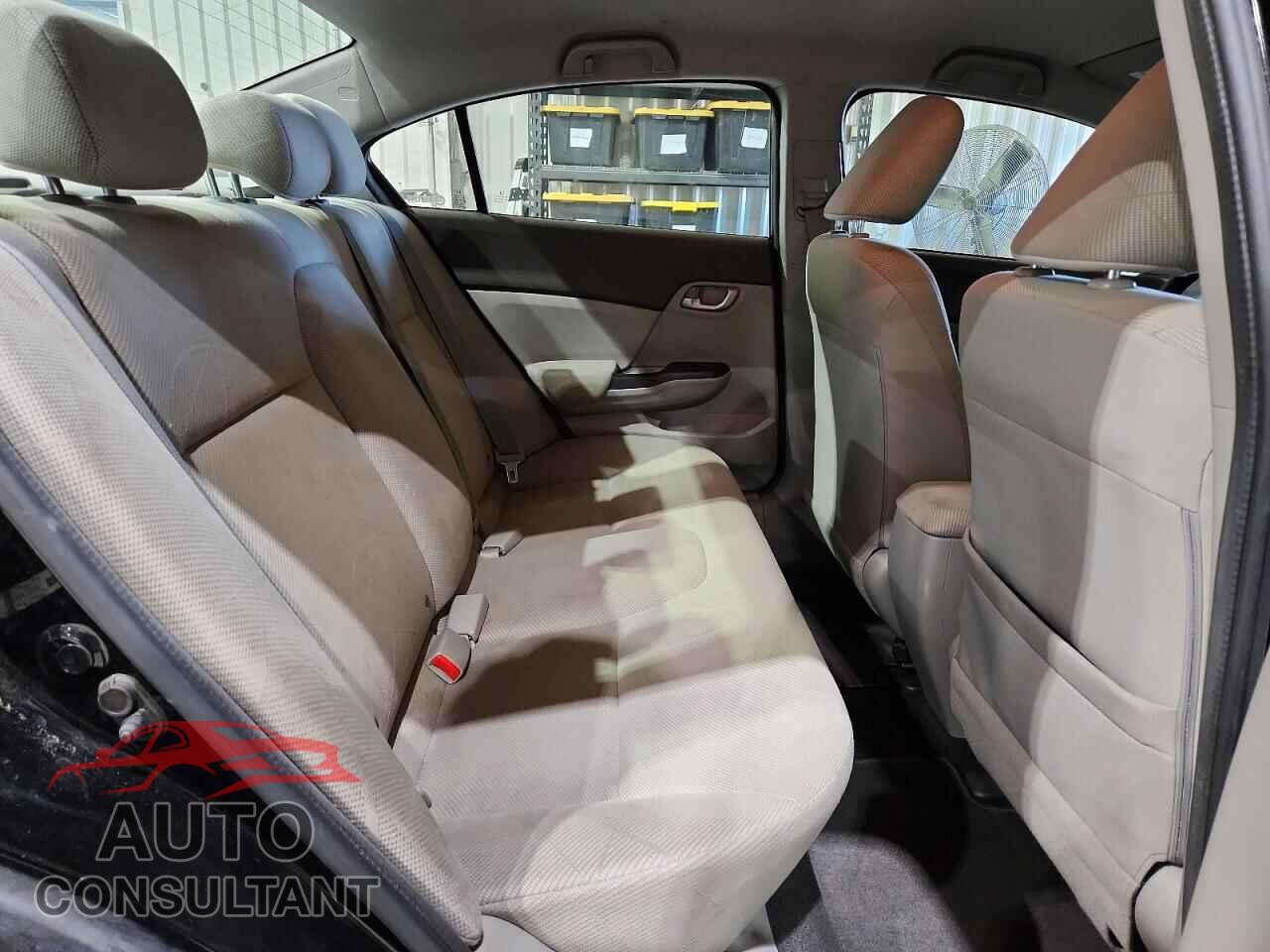 HONDA CIVIC 2012 - 2HGFB2F52CH585149