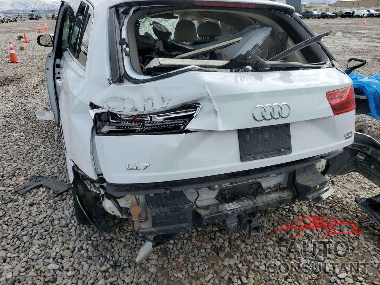 AUDI Q7 2018 - WA1VAAF70JD041164