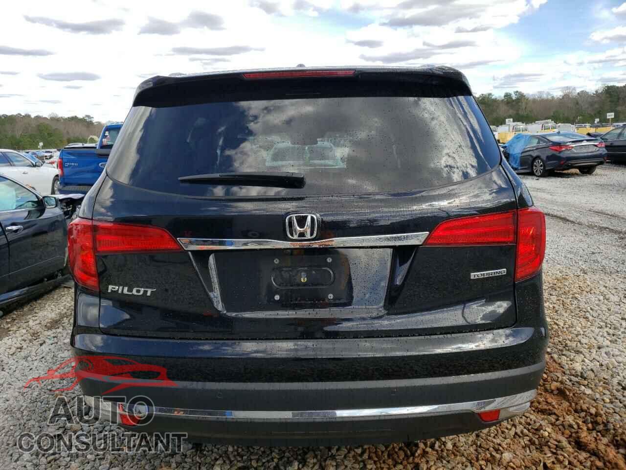 HONDA PILOT 2017 - 5FNYF5H98HB007521