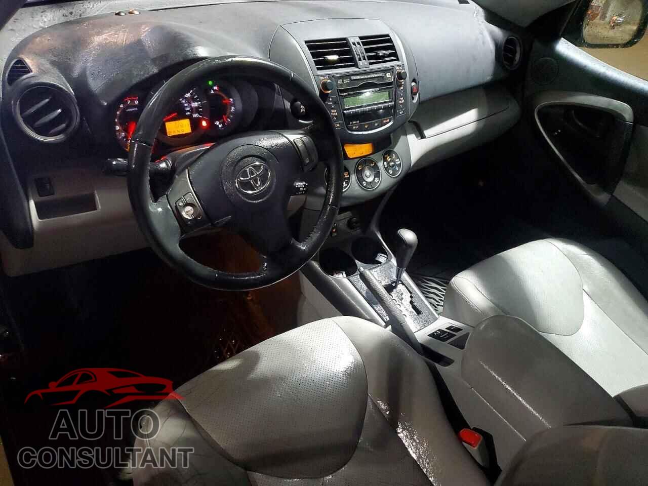 TOYOTA RAV4 2011 - 2T3DF4DV1BW094076